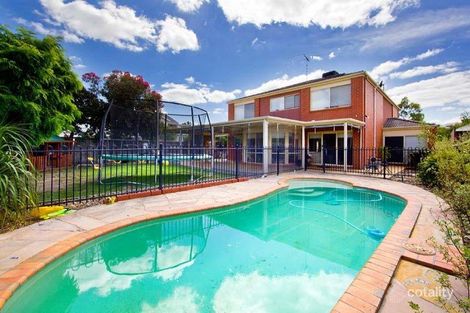 Property photo of 17 Adelaide Boulevard Gowanbrae VIC 3043