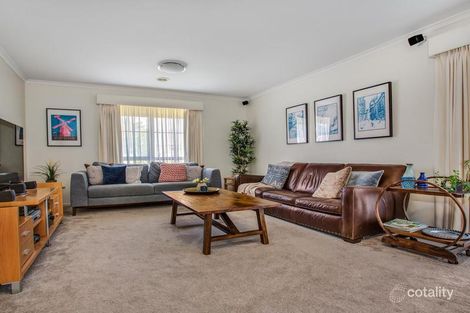 Property photo of 2 Haslam Lane Caroline Springs VIC 3023