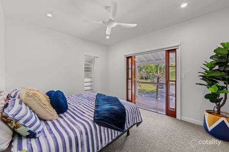 Property photo of 20 Evans Drive Benowa QLD 4217