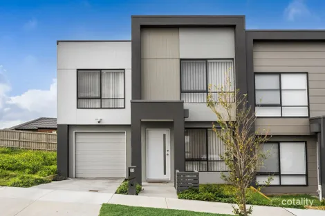 10 Macomb Way, Charlemont, VIC 3217