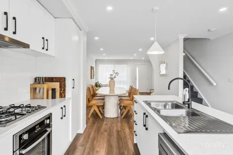 Property photo of 10 Macomb Way Charlemont VIC 3217