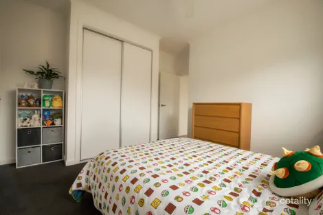 Property photo of 24 Dellar Crescent Horsham VIC 3400