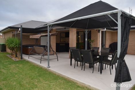 Property photo of 6 Avoca Place Parkes NSW 2870