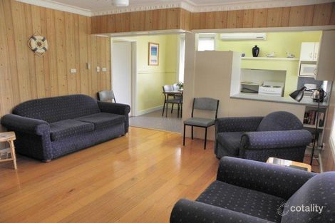 Property photo of 46 Roadknight Street Lakes Entrance VIC 3909