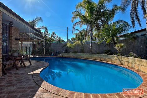 Property photo of 6 Macau Place Warnbro WA 6169