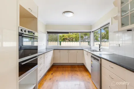 Property photo of 58 Kerry Crescent Berkeley Vale NSW 2261