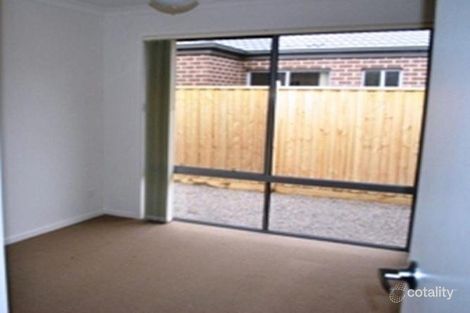 Property photo of 16 Mitta Mitta Street Clyde North VIC 3978