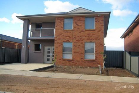 Property photo of 12 Clitheroe Green Derrimut VIC 3026