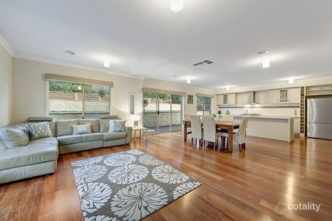 Property photo of 26 Sugar Gum Boulevard Greensborough VIC 3088