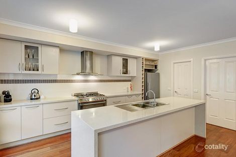 Property photo of 26 Sugar Gum Boulevard Greensborough VIC 3088