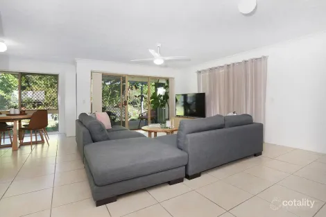 2/469 Pine Ridge Rd, Runaway Bay, QLD 4216