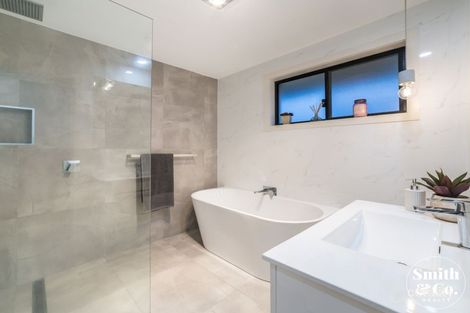 Property photo of 1 Bass Place Paradise Point QLD 4216