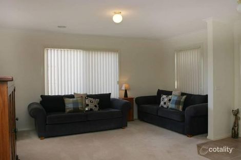 Property photo of 1/120 Bemersyde Drive Berwick VIC 3806