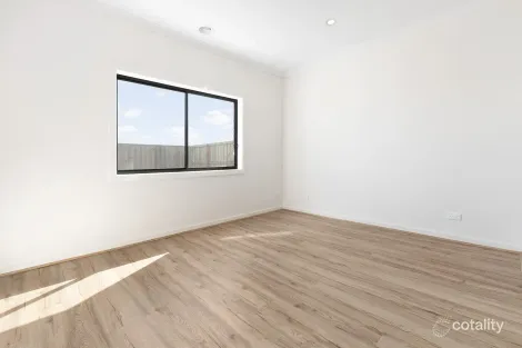 Property photo of 11 Eshal Crescent Wyndham Vale VIC 3024