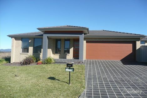 41 Botanic Way, Orange, NSW 2800