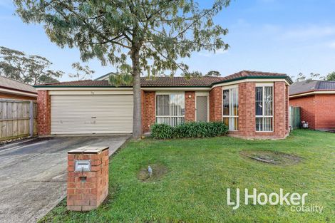 Property photo of 33 Maria Crescent Pakenham VIC 3810