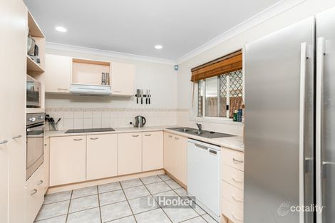 Property photo of 6 Cougers Court Regents Park QLD 4118