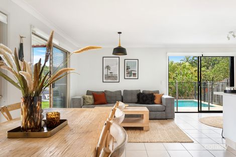 Property photo of 14 Laurina Court Elanora QLD 4221