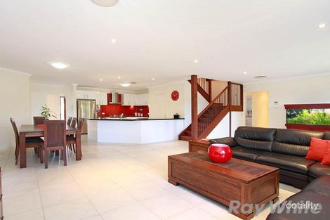 Property photo of 19 Cerbaia Close Bridgeman Downs QLD 4035