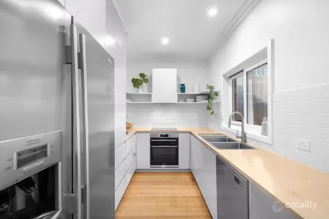 Property photo of 218 Raleigh Street Thornbury VIC 3071