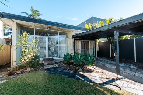 Property photo of 82 Chainey Avenue Miami QLD 4220