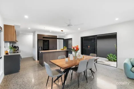Property photo of 6 Greenvista Way Mount Peter QLD 4869