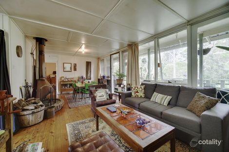Property photo of 16 Minni Ha Ha Road Katoomba NSW 2780