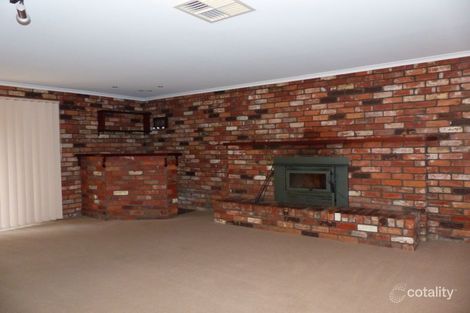 Property photo of 902 Clinton Avenue West Albury NSW 2640