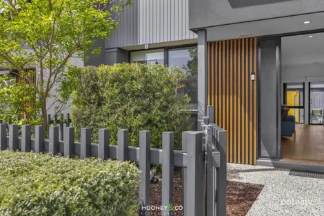 96 HAYTON PARK BVD, CRANBOURNE WEST, VIC 3977