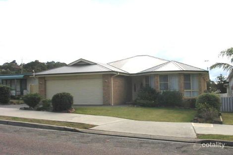 203 Bateau Bay Rd, Bateau Bay, NSW 2261