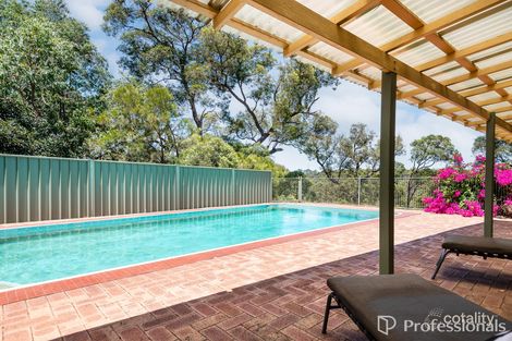 Property photo of 23 Ashurst Drive Lesmurdie WA 6076