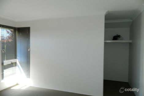 Property photo of 6 Avalon Lane Wattle Grove WA 6107