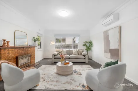 Property photo of 74 Forest Road Ferntree Gully VIC 3156
