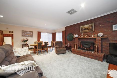 Property photo of 9 Coronet Court Cranbourne VIC 3977