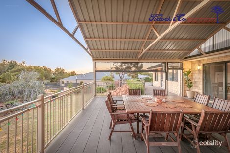 Property photo of 10 Glencoe Place Bedfordale WA 6112