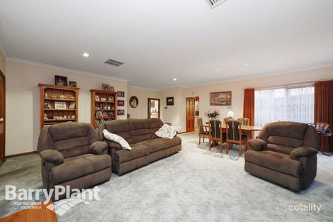 Property photo of 9 Coronet Court Cranbourne VIC 3977