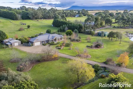 Property photo of 194 Panorama Drive Gisborne VIC 3437