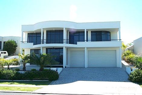 45 Castlecrag Dr, Kallaroo, WA 6025