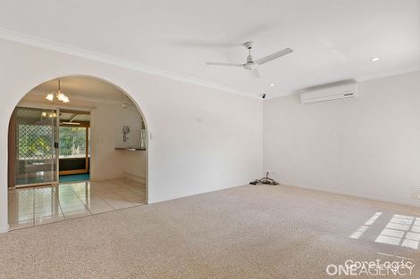 Property photo of 6 Bangalow Court Kawungan QLD 4655