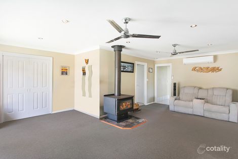 Property photo of 29 Catherine Street Mannering Park NSW 2259