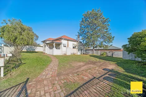2 Alexander St, Kangaroo Flat, VIC 3555