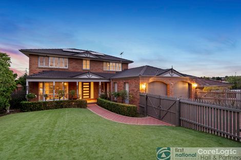 Property photo of 9 Montague Court Endeavour Hills VIC 3802