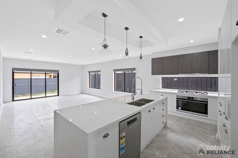 Property photo of 13 Moroka Avenue Weir Views VIC 3338