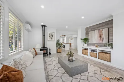 Property photo of 5 Nicholi Place Alfords Point NSW 2234