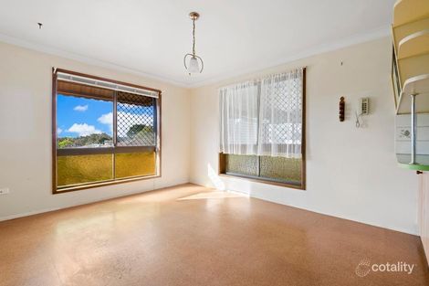 Property photo of 32 Champagne Crescent Wilsonton Heights QLD 4350