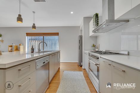 Property photo of 60 Granvia Circuit Burnside VIC 3023