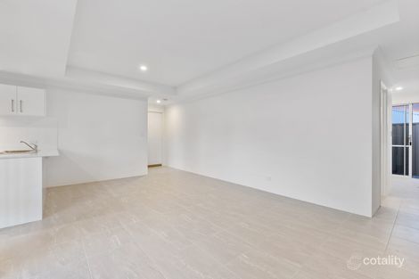 Property photo of 16A Patchem Way Westminster WA 6061