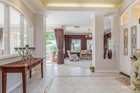 11 Henty Lkt, Roleystone, WA 6111