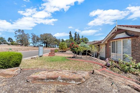 Property photo of 33 Martinique Drive Seaford Rise SA 5169