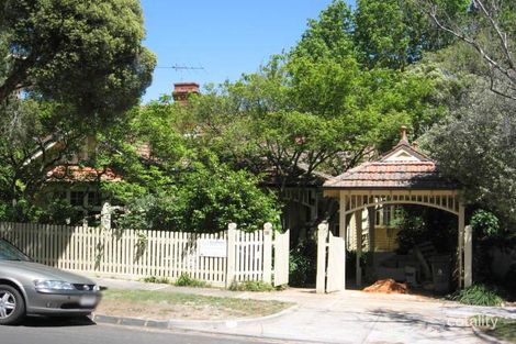 18 View St, Canterbury, VIC 3126